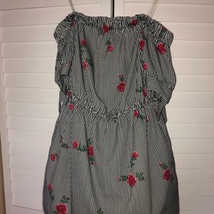 Women dress